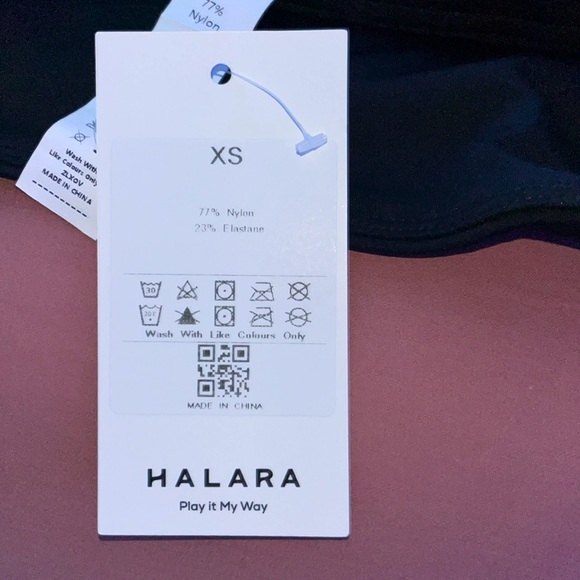 Halara skirt - Picture 4 of 4